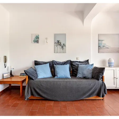 Joivy Adorable Flat With Balcony Apartmán